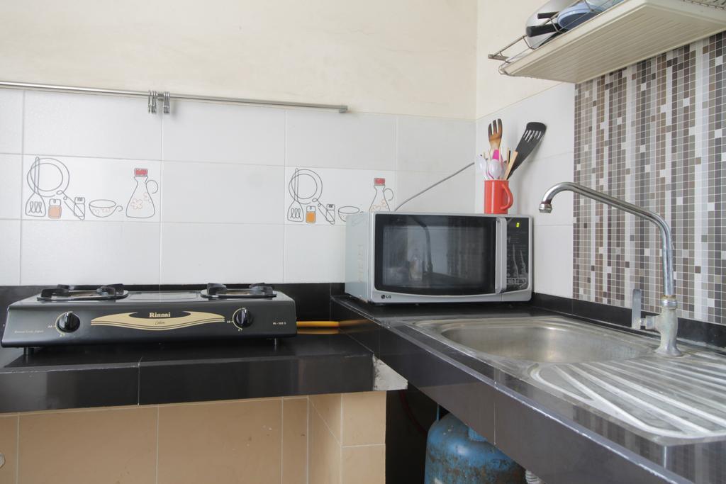 Reddoorz Plus Near Ambassador Mall Dżakarta Zewnętrze zdjęcie