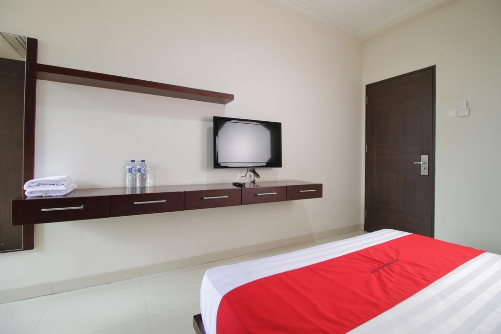 Reddoorz Plus Near Ambassador Mall Dżakarta Zewnętrze zdjęcie