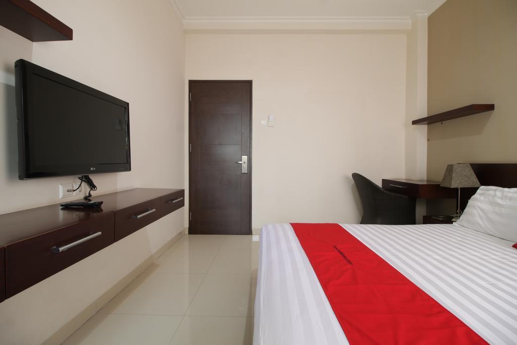 Reddoorz Plus Near Ambassador Mall Dżakarta Zewnętrze zdjęcie